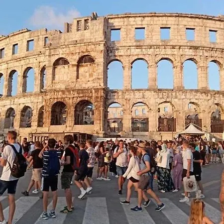 Angels - Anna Lägenhet *